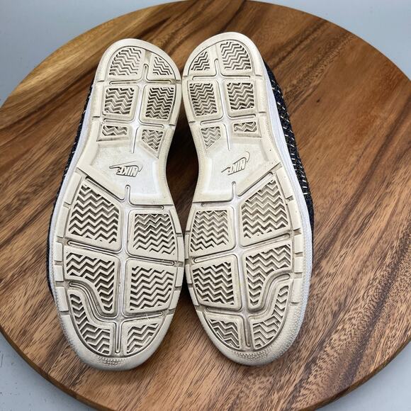 Nike Tennis Classic Ultra Flyknit Shoes Womens 9 Blue Running Athletic Comfort - Picture 7 of 8